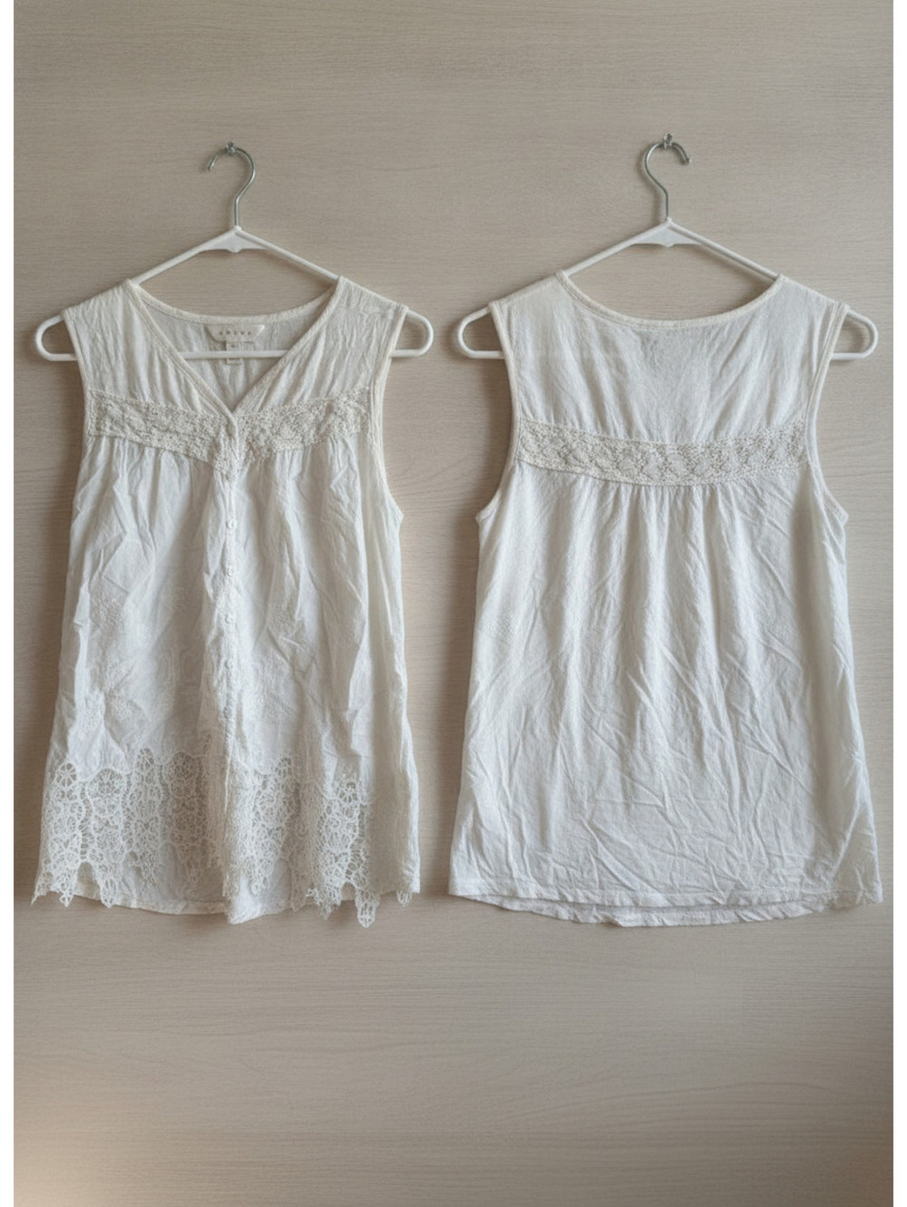 Adiva Women's White Sleeveless Blouse with Lace Detail Size XL